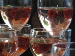 Elderflower syrup & Raspberries drinks