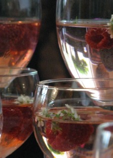 Elderflower syrup & Raspberries drinks